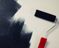 painting-black-paint-roller QUADRAT